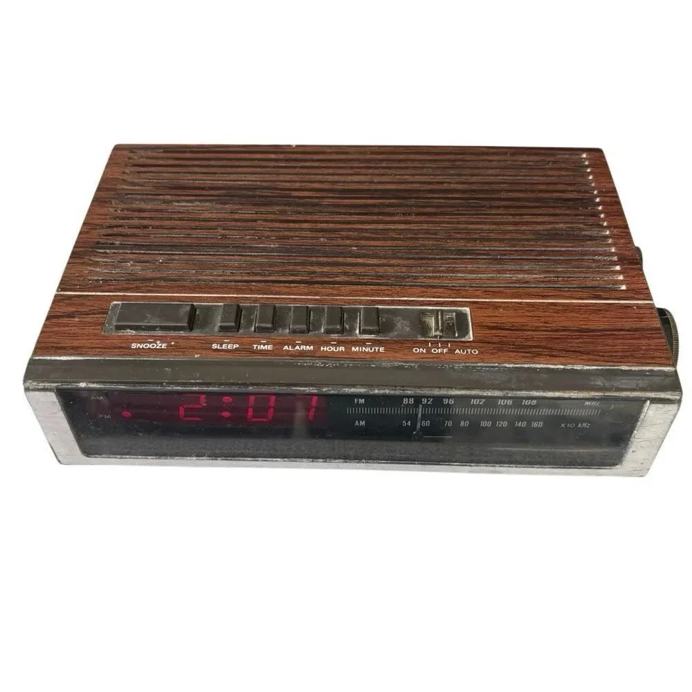 Lloyds Model J202B Clock Radio